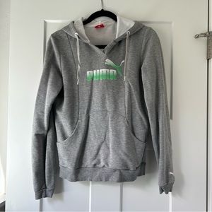 (5 for $20) Ladies Puma Hoodie Sz M